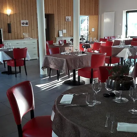 Les Pierres Folles Bed & Breakfast